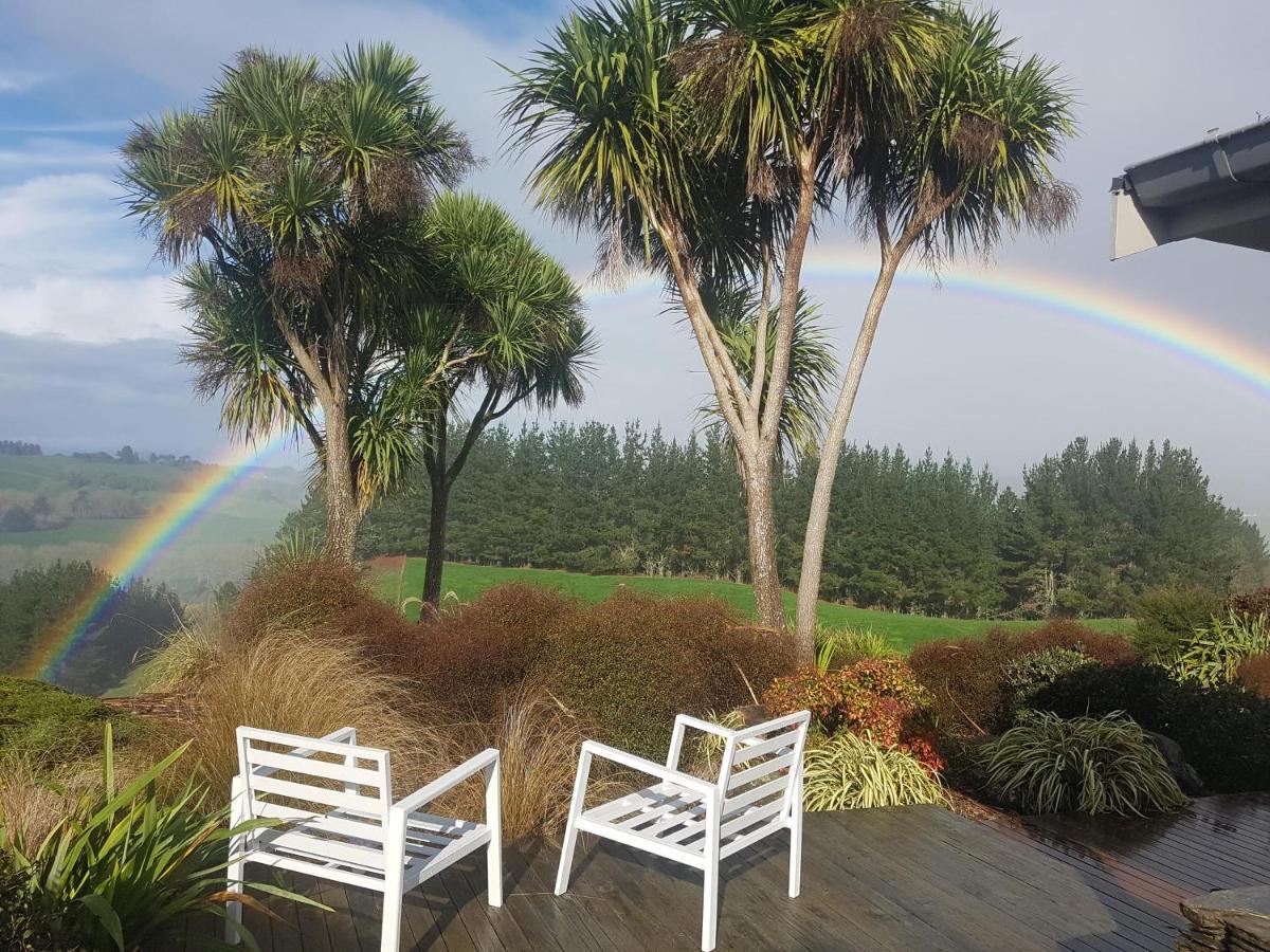 Above The River Karapiro Bed & Breakfast Buitenkant foto