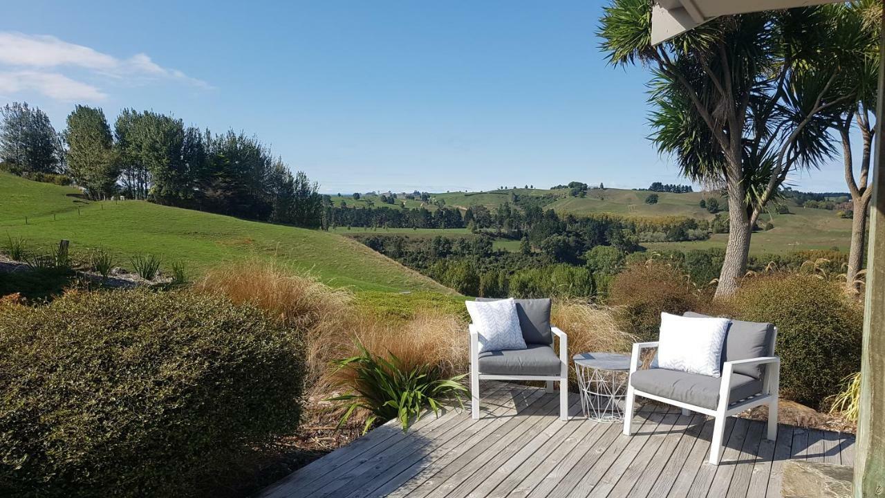 Above The River Karapiro Bed & Breakfast Buitenkant foto